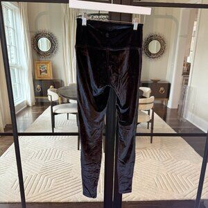 Lululemon Black velvet leggings Size 6 $100 retail